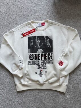 Zara Cream Crewneck Sweatshirt with Black & Red One Piece Graphic